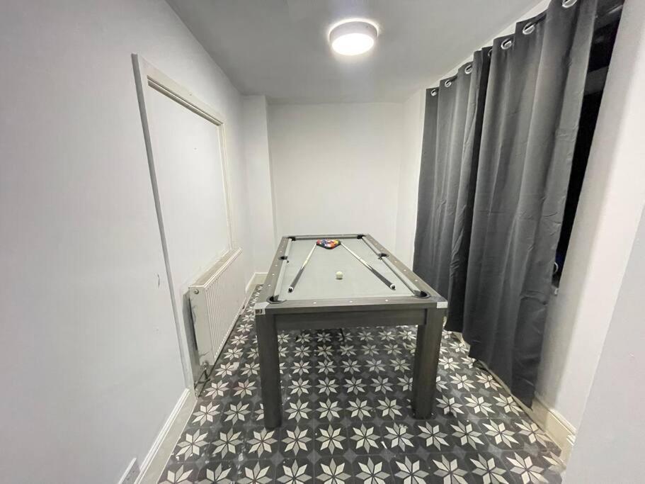 30 Percent Off Weekly Stays - 6 Bedroom House - 11 Beds Blackpool Exterior foto