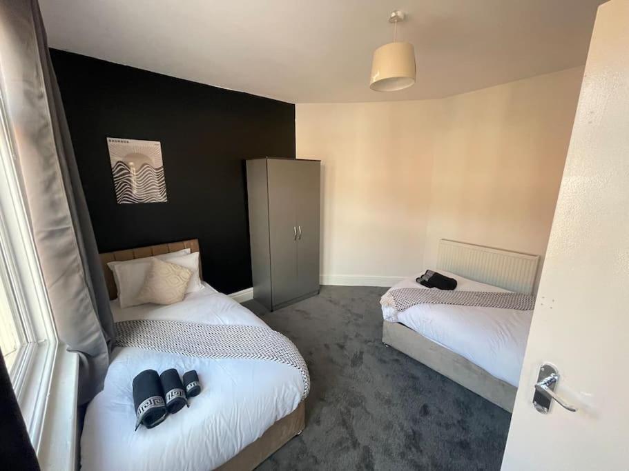 30 Percent Off Weekly Stays - 6 Bedroom House - 11 Beds Blackpool Exterior foto