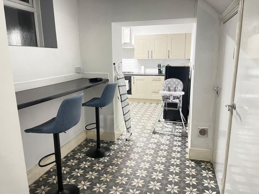 30 Percent Off Weekly Stays - 6 Bedroom House - 11 Beds Blackpool Exterior foto