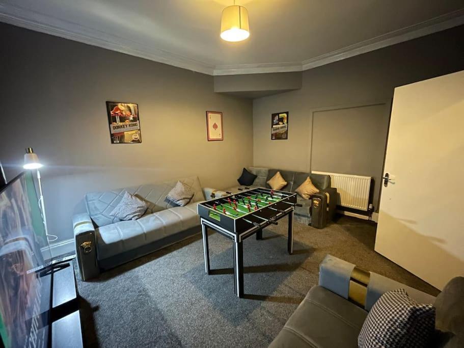 30 Percent Off Weekly Stays - 6 Bedroom House - 11 Beds Blackpool Exterior foto