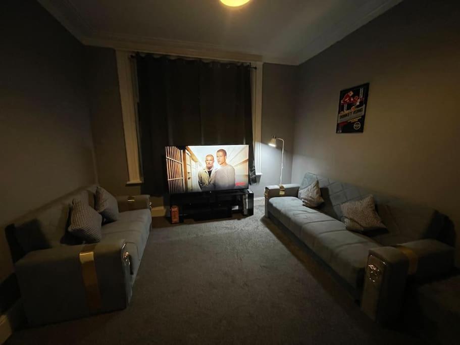 30 Percent Off Weekly Stays - 6 Bedroom House - 11 Beds Blackpool Exterior foto
